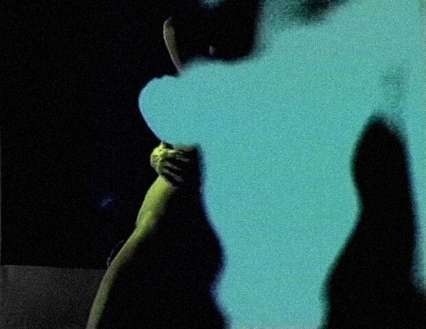 [ Fig. 03 ] <i>Lettre à un amant</i> (capture vidéo), 1988.