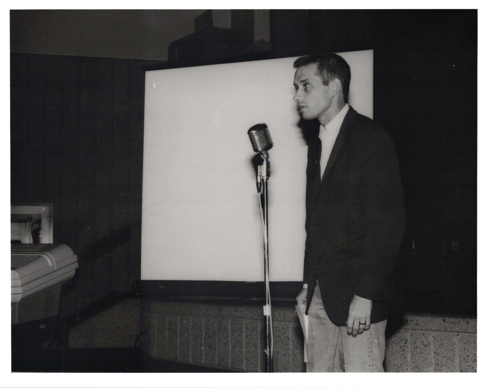 [ Fig. 03 ] Nelson Henricks présente un programme à la conférence 1991 de l'AAMI.