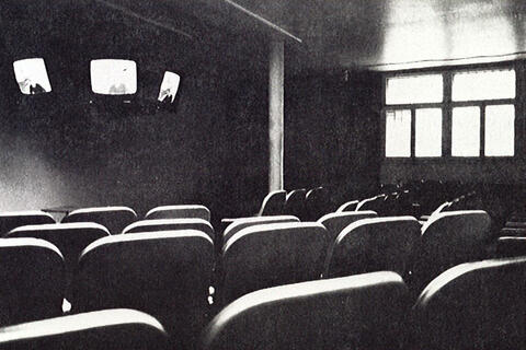 [fig. 01] Vidéothéatre, 1980