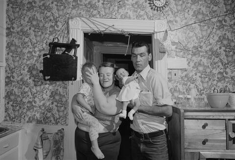 [ Fig. 01 ] <i>Reality and Motive in Documentary Photography</i>, Part 1, 1986.